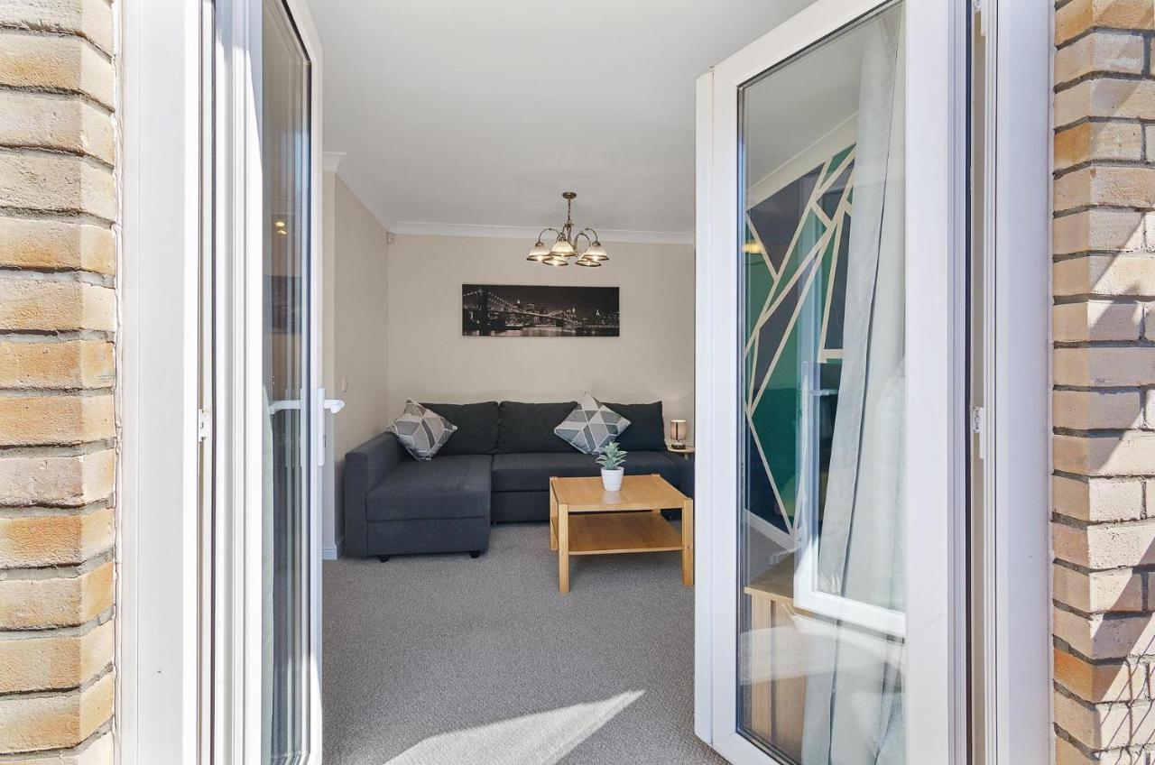 4Br Townhouse Wbalcony Free Parking Fast Wi-Fi NWI Exterior foto